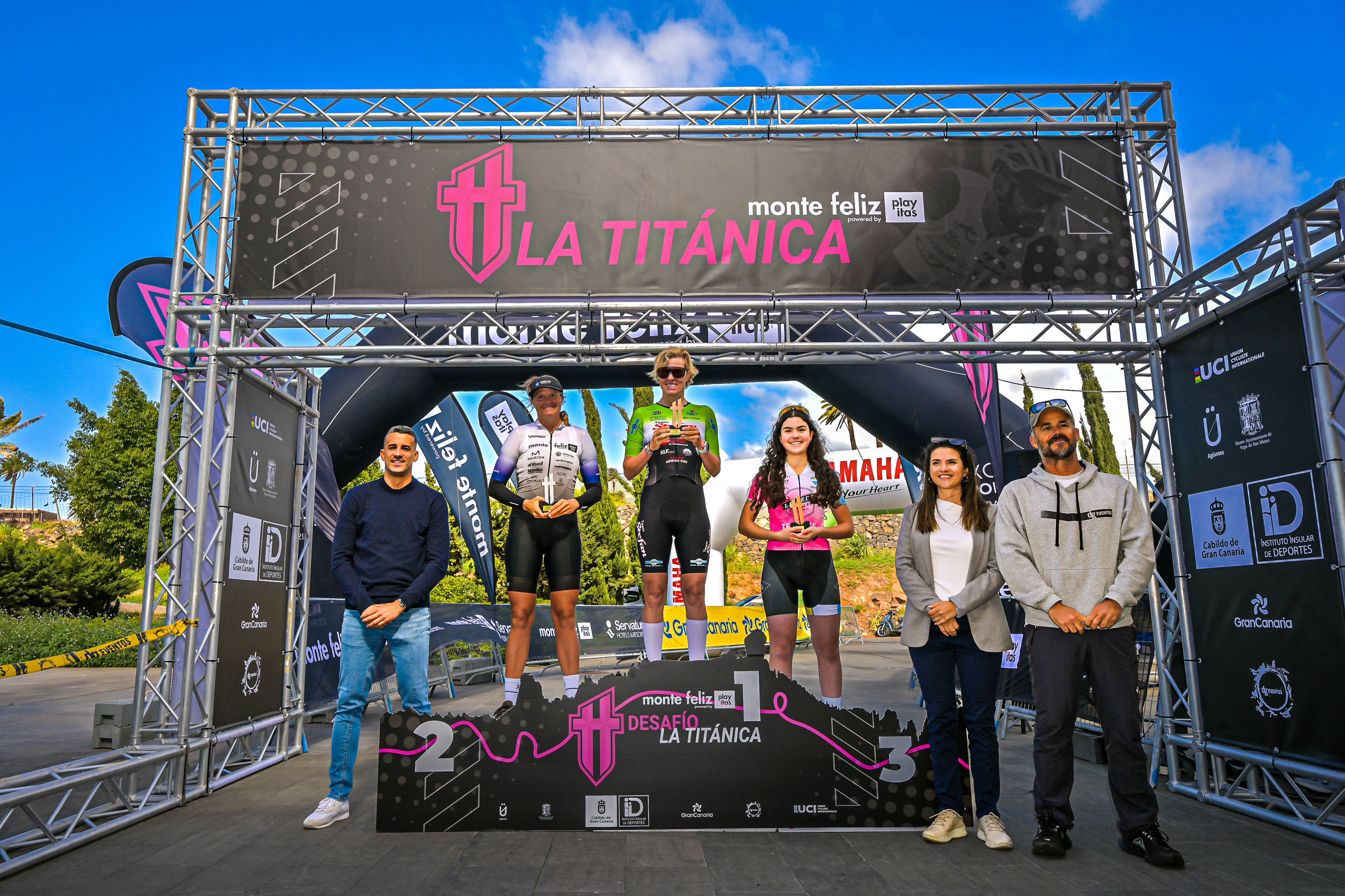 Women's podium at the 2026 Desafío La Titánica in Gran Canaria