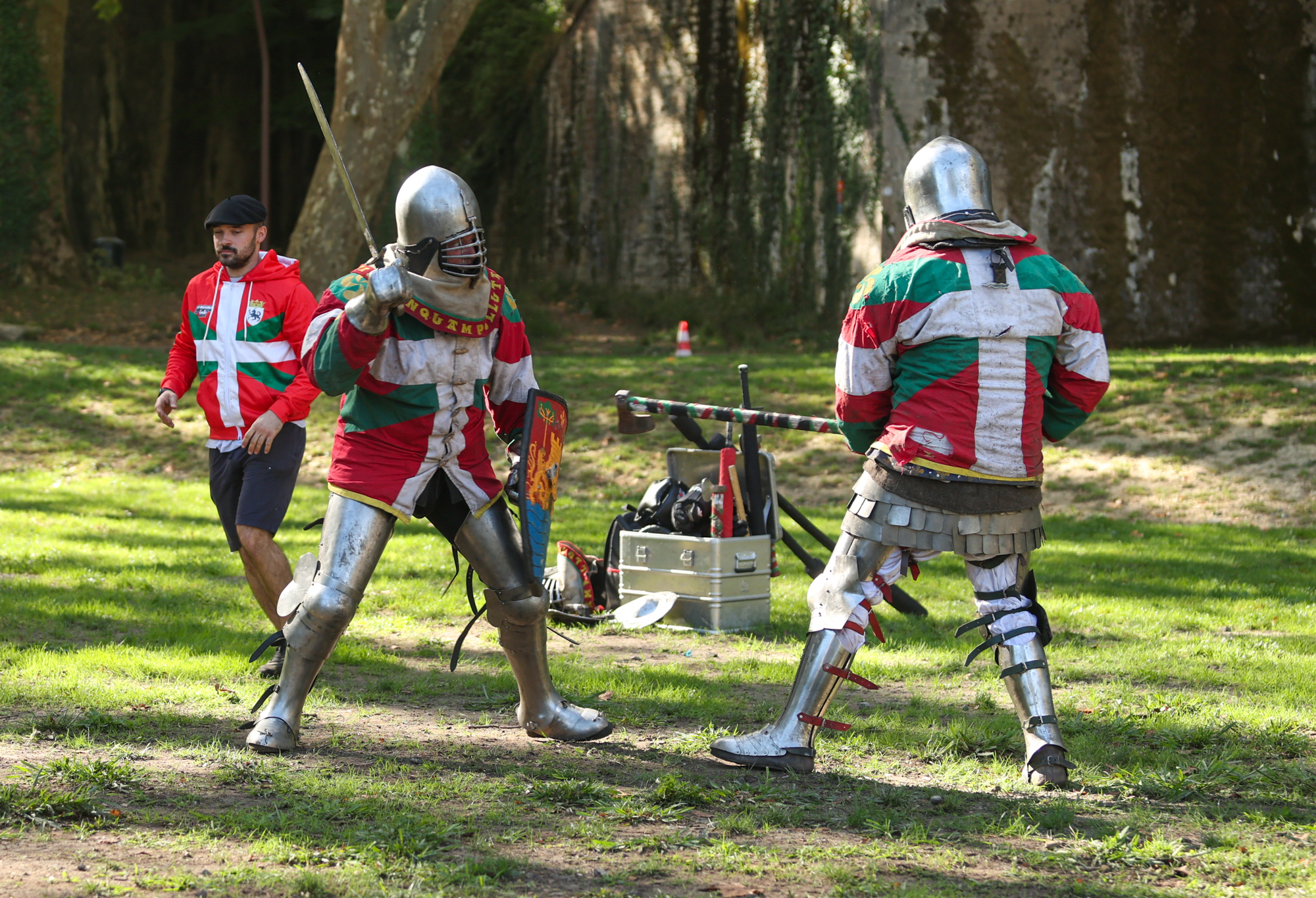 Armoured combat demonstration during the Course du Patrimoine in Bayonne